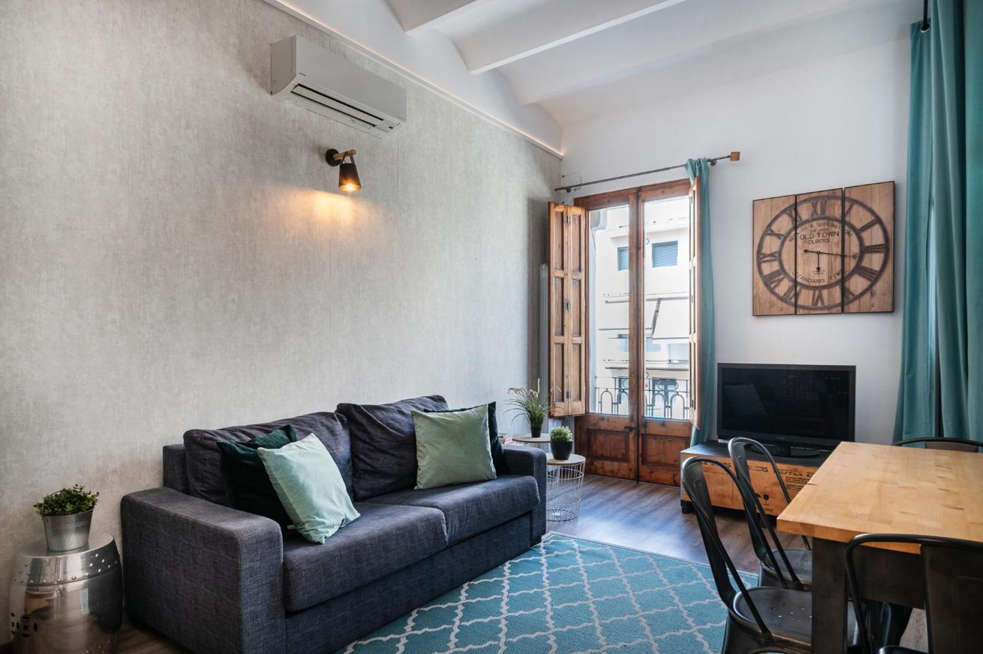 Beautiful Renovated Loft Minutes From The Beach Barcelona Eksteriør bilde